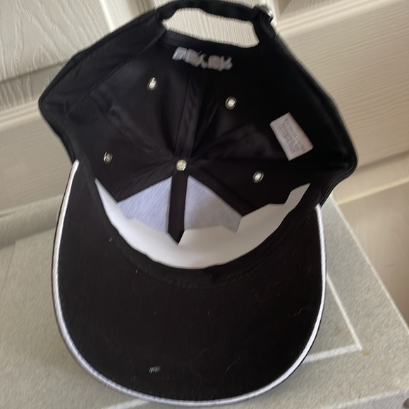 Ford Cars Embroidered Baseball Cap, Embroidered with Ford logo - Picture 4 of 7